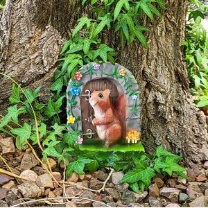 Squirrel Mushroom Fairy Door, NIB 🐿️ 🍄‍🟫 🚪